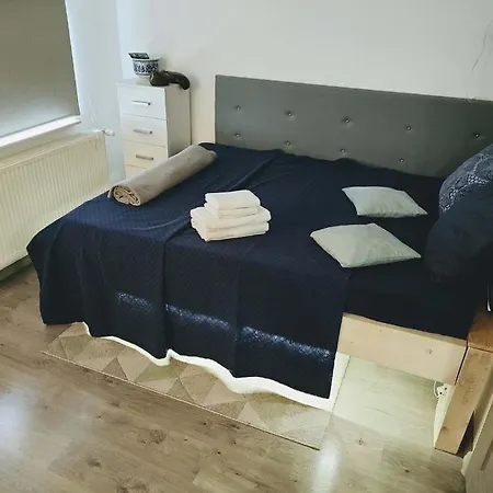Oina Studio Aparthotel *